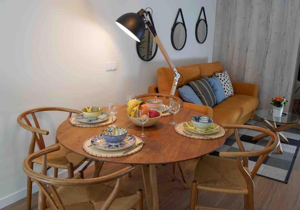 Studio Chic Avec Terrasse, Lumineux Et Calme 1 Valencia Exteriör bild