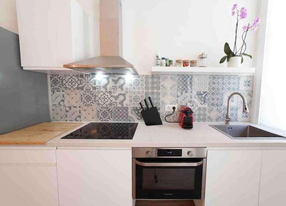 Studio Chic Avec Terrasse, Lumineux Et Calme 1 Valencia Exteriör bild