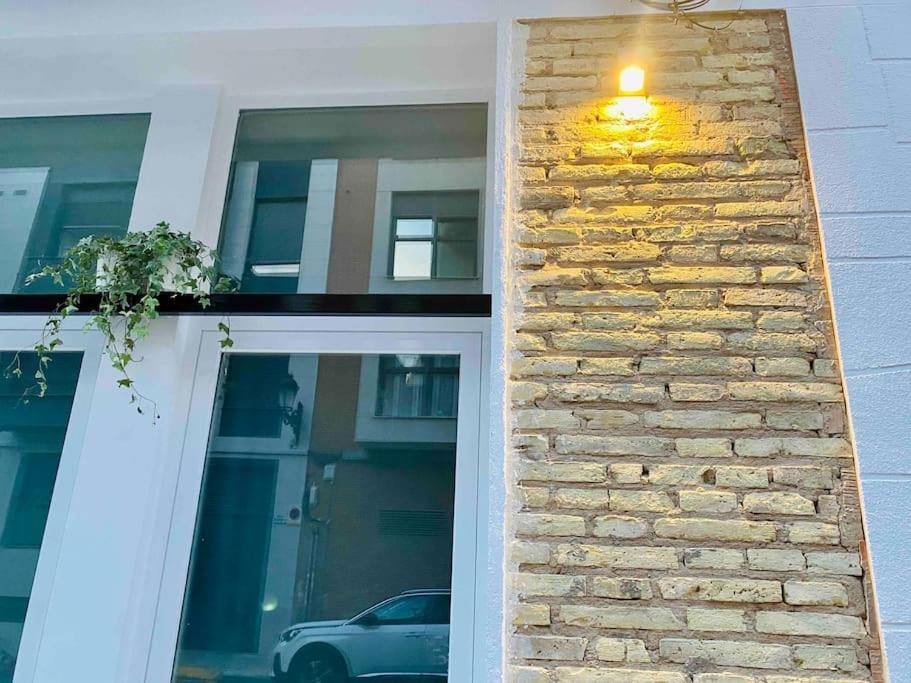 Studio Chic Avec Terrasse, Lumineux Et Calme 1 Valencia Exteriör bild